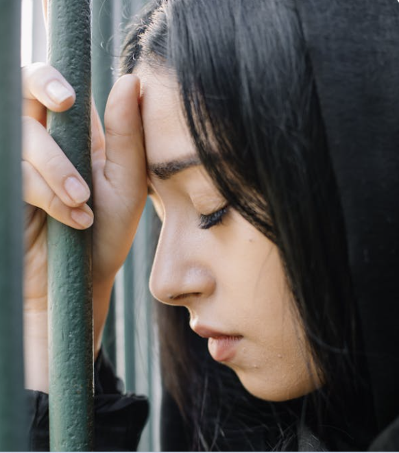 Tearful Post-abortion woman: “If only one person has asked me not to do it”